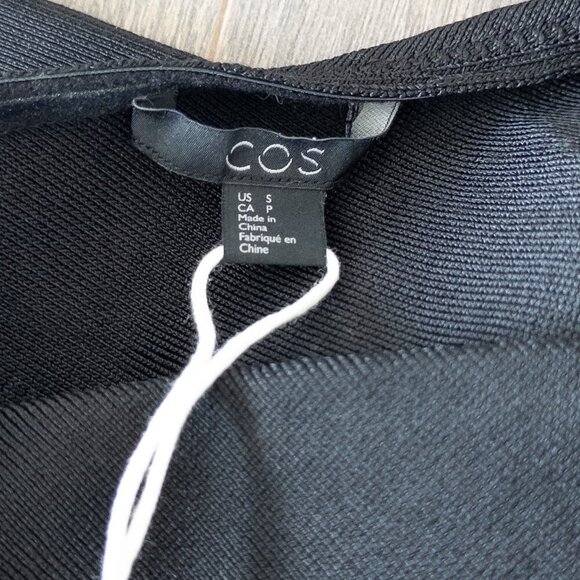 NWOT COS One Shoulder Heavyweight Knit Top Asymmetric Sweater Top, Size S - Picture 4 of 6